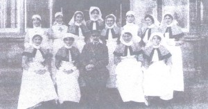 Nurse Anderson (seated, left) at a Military Hospital  in Bournemouth during the First World War